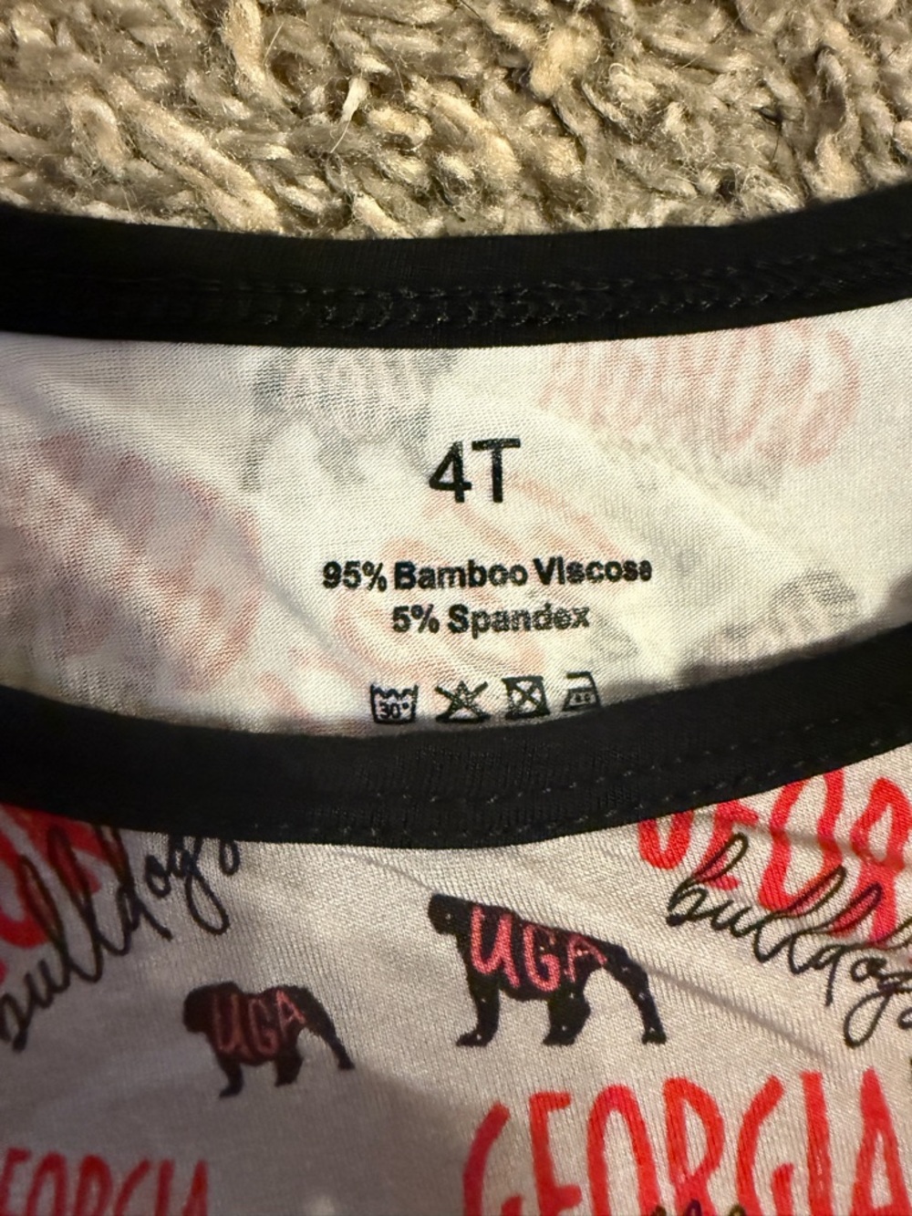 Georgia Bulldogs Toddler Pajama Set with Mascot Print - Picture 3 of 4